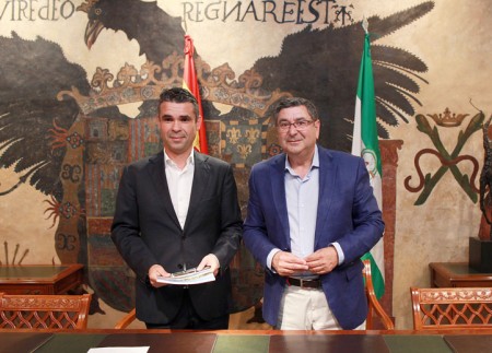 Marbella y Vélez generan sinergias en torno a sus planes estratégicos