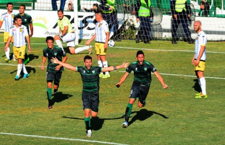 El Marbella FC incorpora al central argentino Nicolás Delmonte