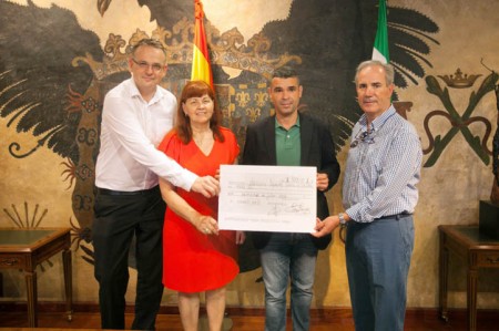 La Velada Francófona recauda 3.000 euros contra el cáncer