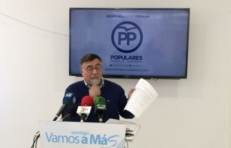 El PP vuelve a la carga con los directores generales y los asesores