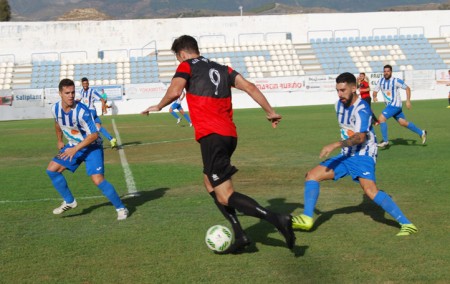 El San Pedro tira sus opciones en Motril en veinte minutos (3-0)