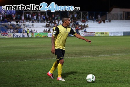 El Marbella FC defiende el liderato en el difícil campo del Mancha Real
