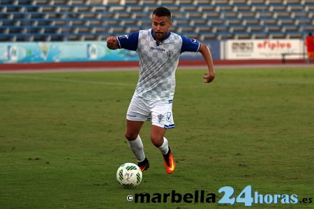 Gran partido de Goti para lograr los tres puntos del Trofeo Moñi-Dentquality
