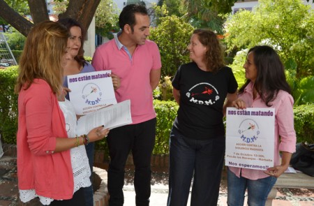 IU reclama en Marbella una solución para la violencia de género