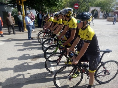 La Academia Ciclista Maté seguirá en las carreteras en 2017 con dos equipos