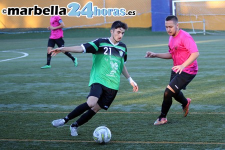 El Vázquez Cultural gana (0-2) en Fuengirola en el regreso de Hamza