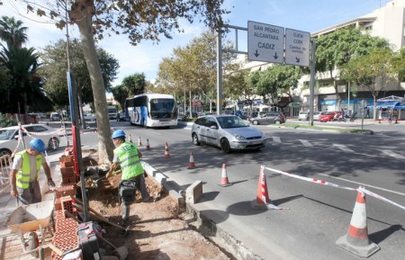 Un nuevo semáforo facilitará a los peatones cruzar Severo Ochoa