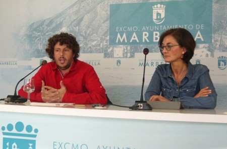 Podemos insiste en contratar más personal municipal y no privatizar