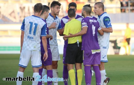Indignación en el Marbella FC por la escandalosa expulsión de Lolo