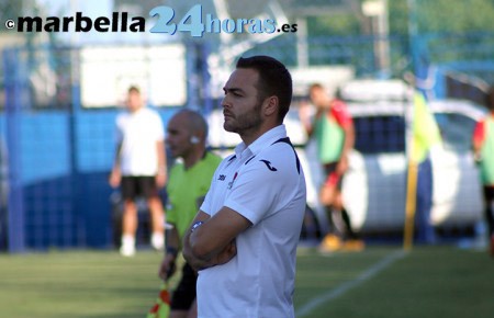 El marbellí Adrián Cervera, nuevo entrenador del Alhaurino