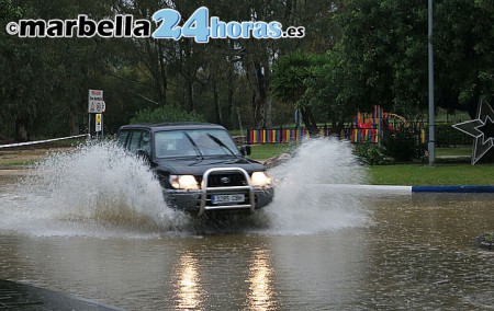 Meteorología amplía hasta este lunes la alerta naranja en Marbella