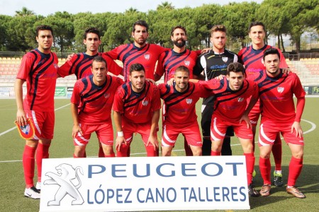 Goleada del Estepona de Chechu, Álex Franco y Anaya ante Tiro Pichón