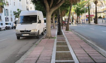 La avenida Julio Iglesias de Puerto Banús tendrá carril bici en la mediana