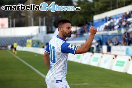 Kike Márquez supera a Santi Moreno y sigue la estela de Andrés Ramos