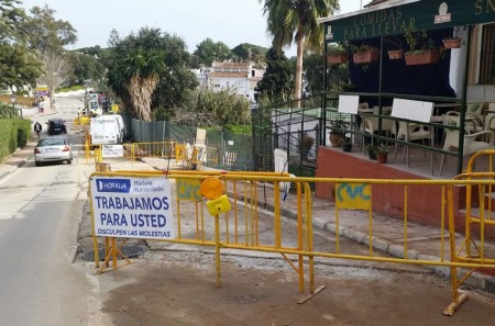 Renovación de redes de saneamiento y pluviales en la calle Alcornoque