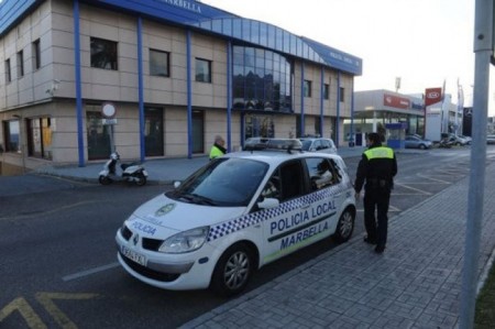 Detenidos dos menores en Marbella por vender droga en la calle
