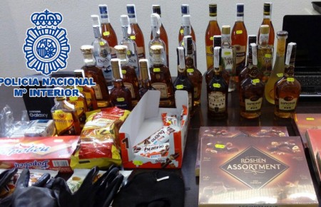 Tres detenidos en Marbella por robar por el método del 'mataleón"