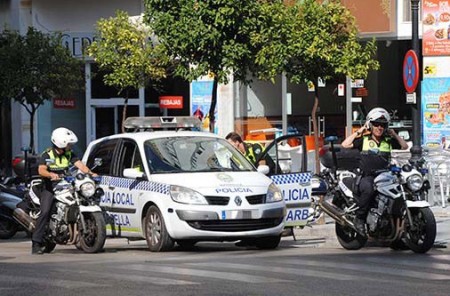Detenidos dos individuos en Marbella por robo con fuerza en viviendas