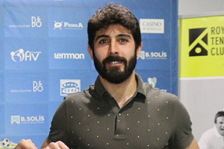 Manu recibe el tránsfer provisional y podría jugar ante el Lorca