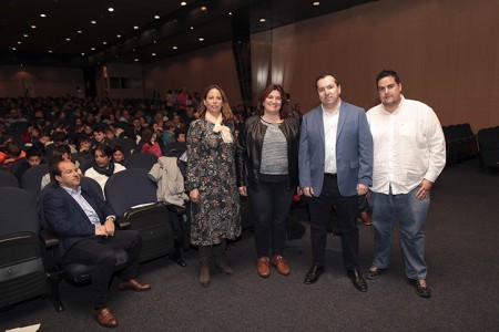 Más de 500 personas disfrutan en el estreno de "Orgullo Magenta"