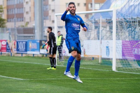 El Fuenlabrada de Velasco se mete en puestos de ascenso a Segunda