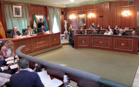 Marbella aprueba unos presupuestos "rigurosos y solidarios" para 2017