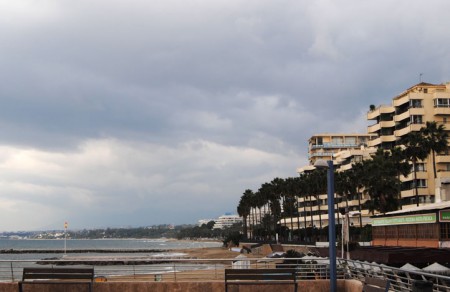 Las temperaturas caen ocho grados en Marbella en apenas tres días