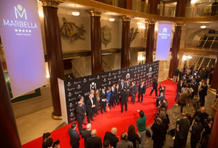El tripartito aclara a Podemos que el cóctel en Fitur costó 11.000 euros