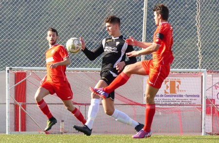 El Atlético Marbella suma un nuevo triunfo en Casabermeja (0-3)
