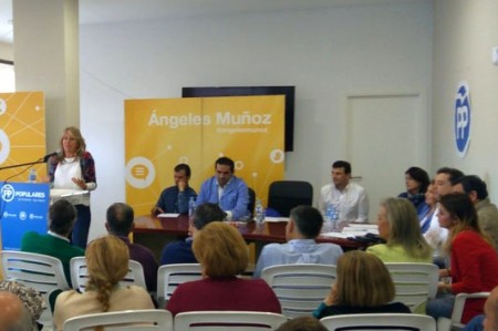 Muñoz quiere resolver el problema de las playas con una reunión en Madrid