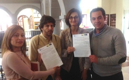 IU y Podemos piden a la Junta que destine el 5% de su PIB a educación