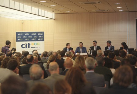 Los empresarios aprietan al PP para que apoye al tripartito en urbanismo