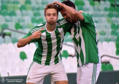 Loren y Ontiveros avanzan con Betis B y Malagueño hacia Segunda B 