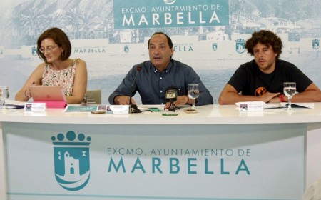 Podemos califica al tripartito como mal menor "comparado con el PP"