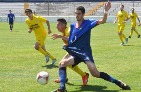El Marbella FC refuerza la defensa con el central Alejandro Catena