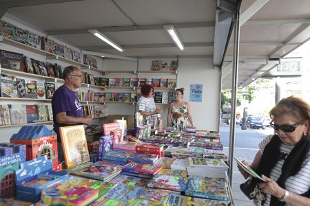 Arranca la Feria del Libro de San Pedro, abierta hasta el 16 de julio