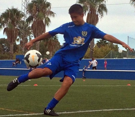 Tom Lam, cadete del Costa Unida, a prueba con dos equipos ingleses