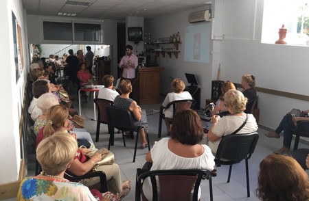 El Hospital Costa del Sol ofrece una charla sobre los errores de medicación