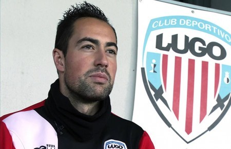 Lolo Pavón, central con experiencia en Primera, firma por el Marbella FC