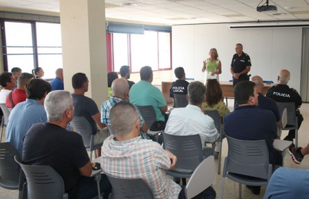 Muñoz dice que respalda a la Policía Local, Bomberos y Protección Civil