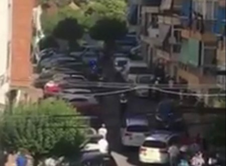 Detenido un hombre con dos cuchillos en una calle de Divina Pastora 