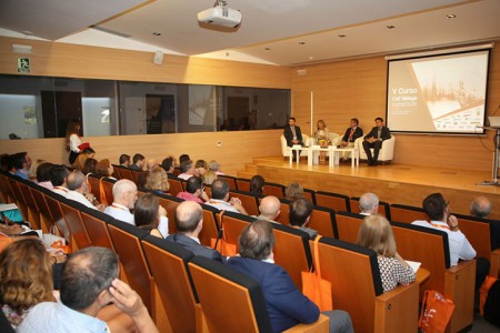 La alcaldesa de Marbella apuesta por regularizar las viviendas de uso turístico
