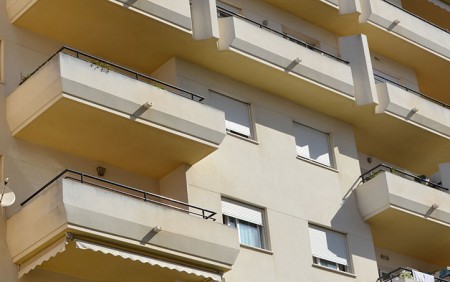 Podemos pide al bipartito políticas a favor del acceso a una vivienda digna