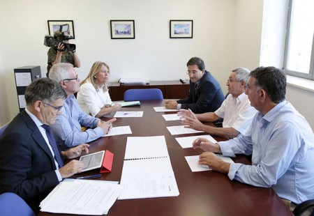 Piña dice que el Gobierno hará un estudio sobre la A-7 en Puerto Banús 