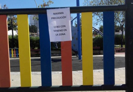 El PSOE critica que el Ayuntamiento tardara en actuar tras la muerte de perros envenenados