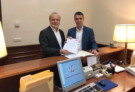 El PSOE pregunta si el Gobierno central sigue en contra del reglamento de directores generales