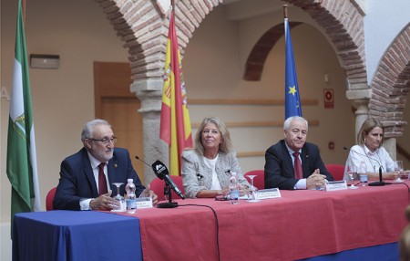 Marbella recupera la UNED con nuevo convenio y tres titulaciones más