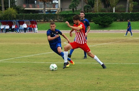 El San Pedro vuelve a jugar entre semana y visita al líder Almería B