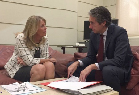 Muñoz anuncia 18 millones de Fomento para mejorar el tráfico en Puerto Banús