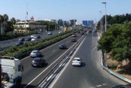 El PSOE pregunta al Gobierno por los plazos del tercer carril en Puerto Banús